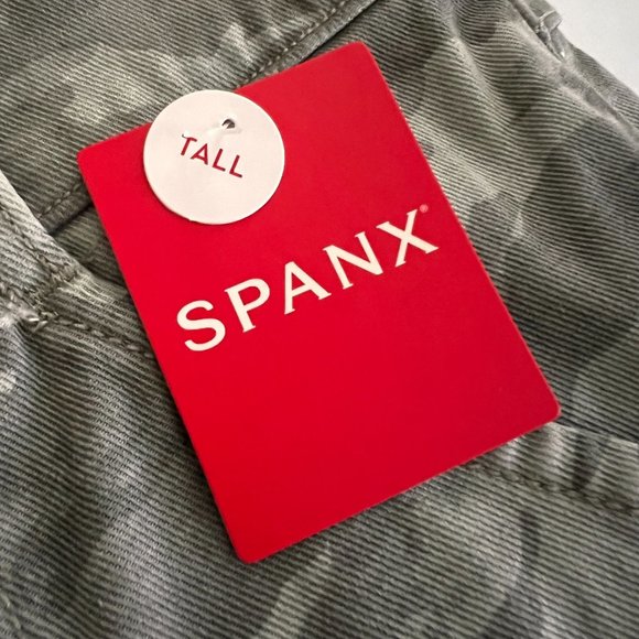 NWT Spanx Camouflage Stretch Twill Ankle Cargo Pants Size Medium Tall - Picture 2 of 8